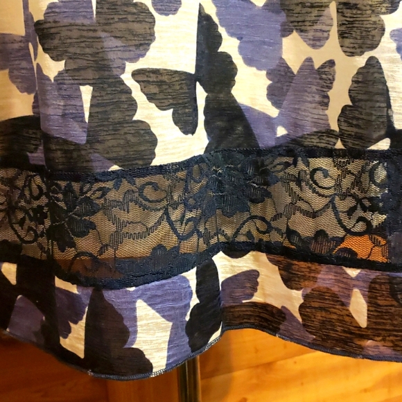 Dots Top - Picture 2 of 5